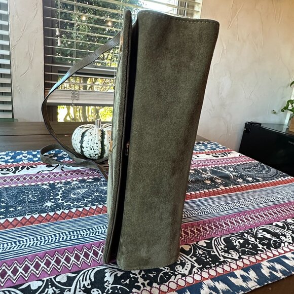 Salvatore Ferragamo Olive Green Suede Crossbody Shoulder Bag, Vintage, Rare - Picture 11 of 15